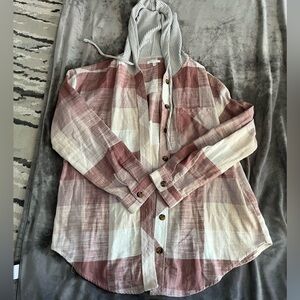 Women’s hooded flannel